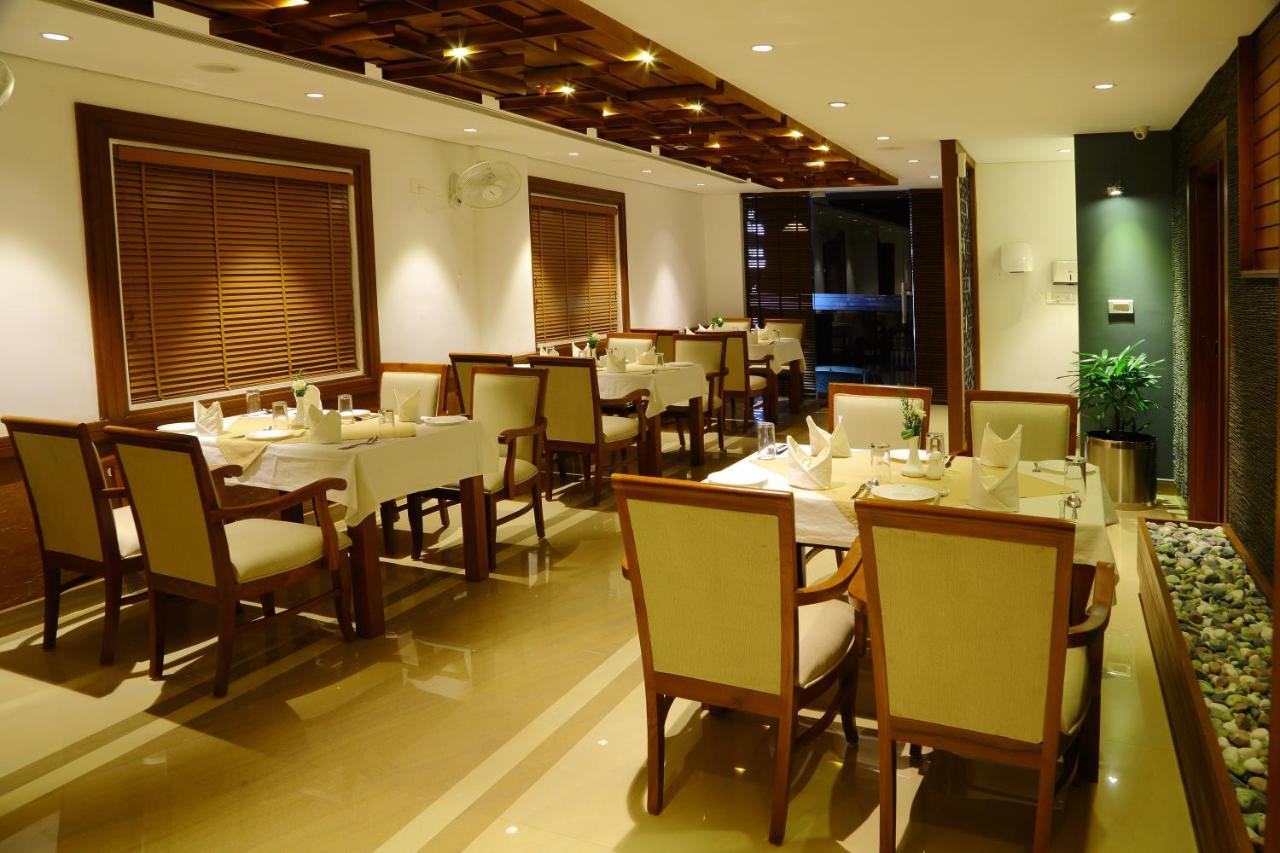 Vishnu Inn Гуруваюр Экстерьер фото