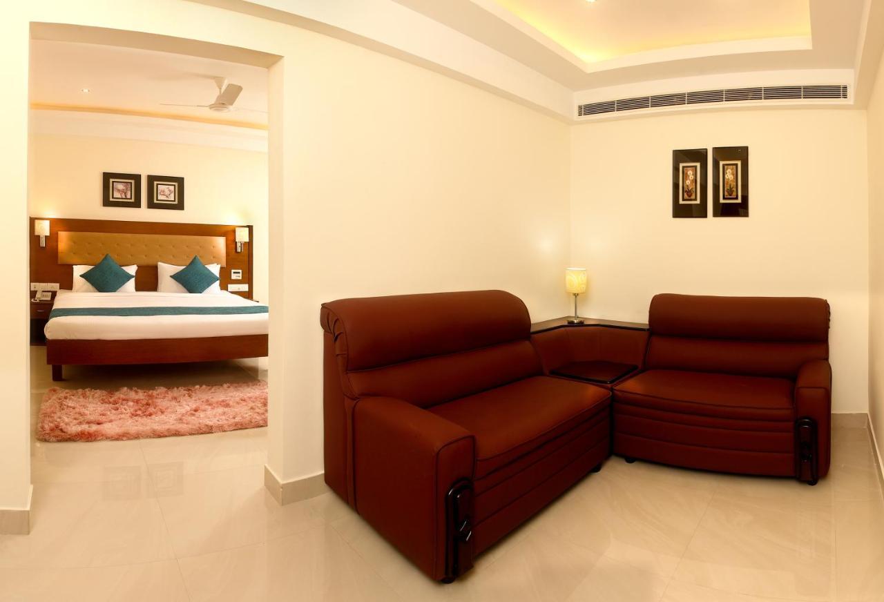 Vishnu Inn Гуруваюр Экстерьер фото