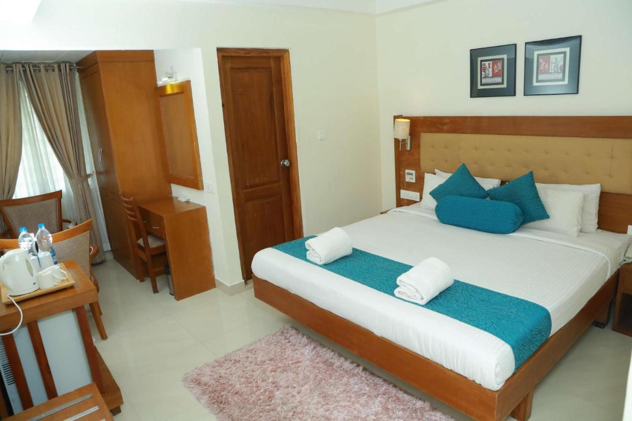 Vishnu Inn Гуруваюр Экстерьер фото
